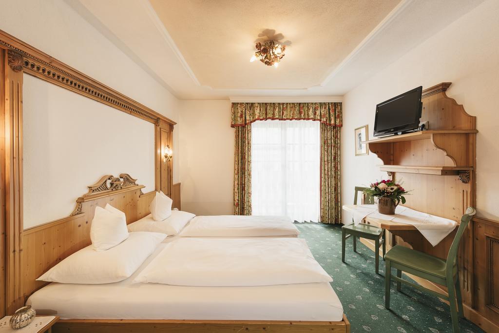 Hotel Hoferwirt Neustift im Stubaital Eksteriør bilde