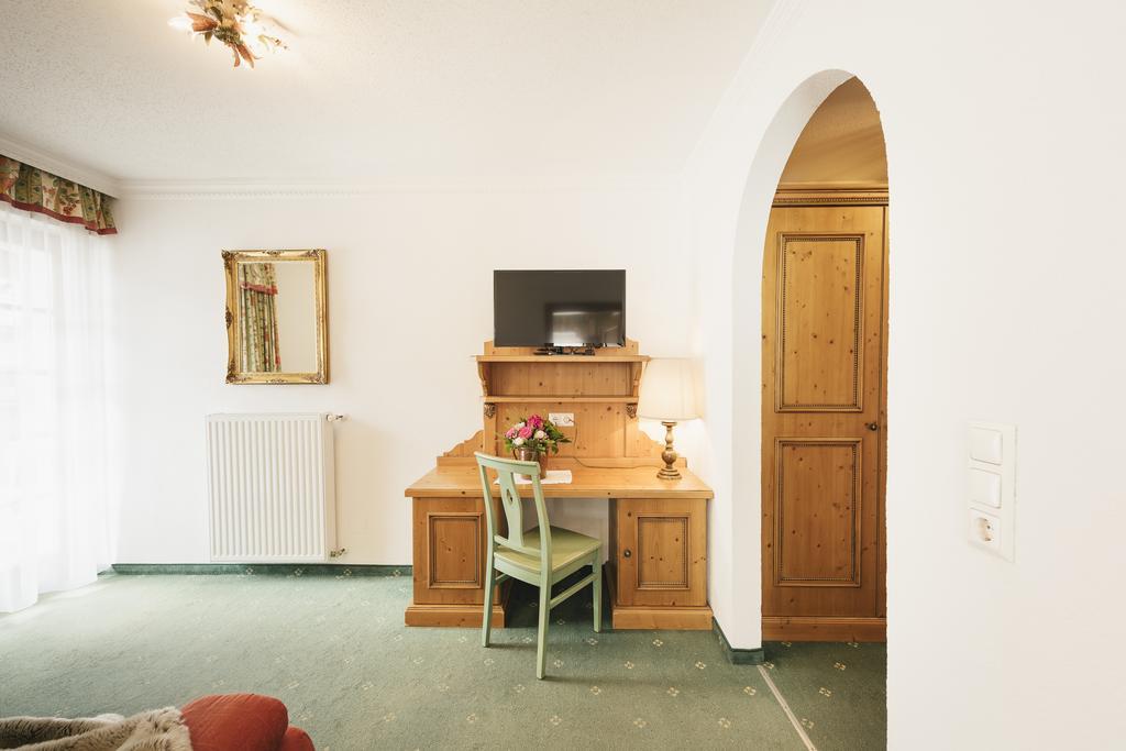 Hotel Hoferwirt Neustift im Stubaital Eksteriør bilde